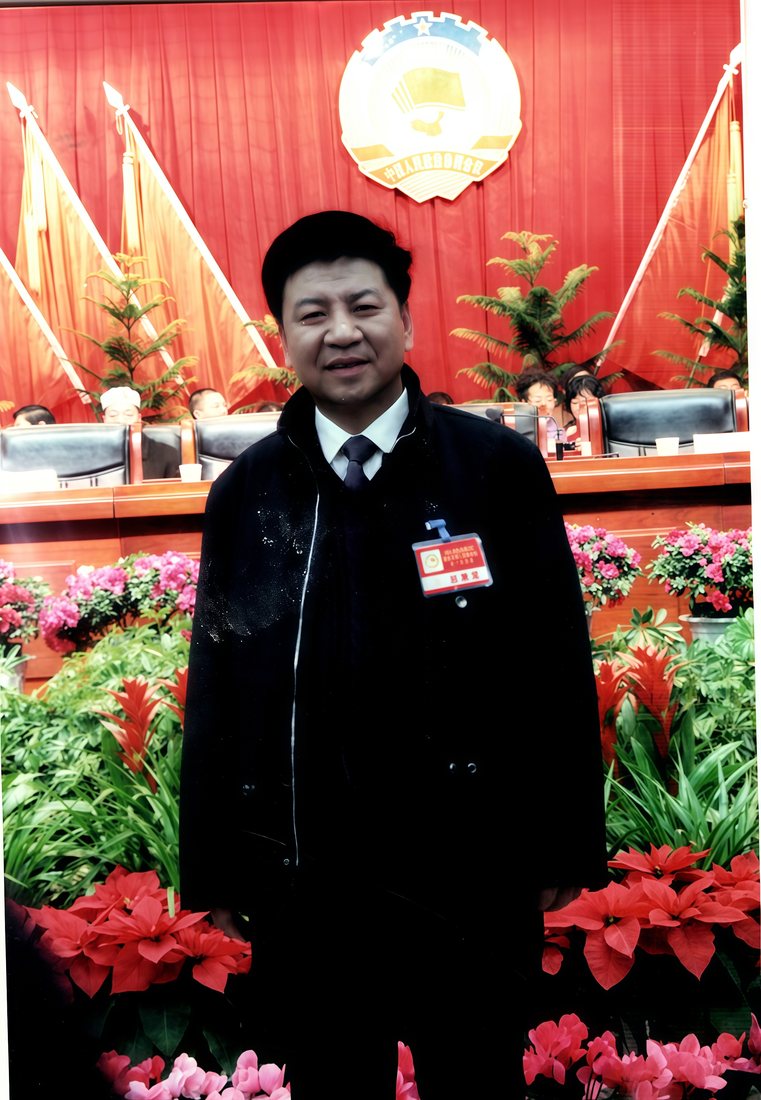 马明广参加政协会议现场 · 市政协委员履职